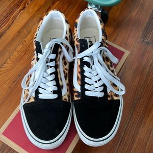 Women’s Old Skool Leopard Vans 8.5